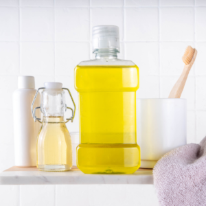 Modern mouthwash alternative to oil pulling for oral health.