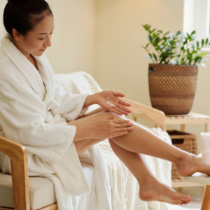 Post-bath moisturizing routine with natural skincare