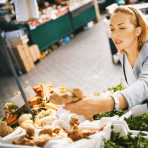 Shopping for fresh anti-inflammatory foods at the market