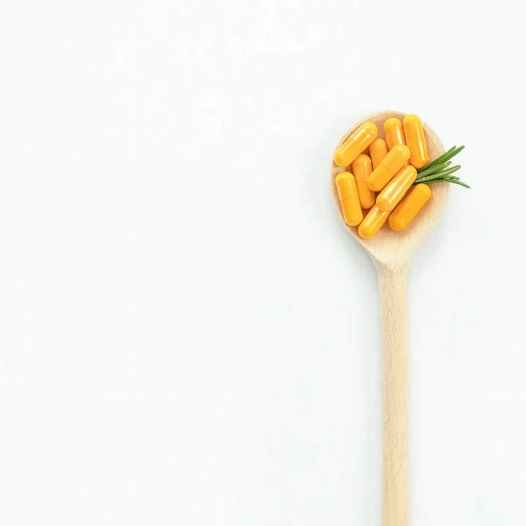 debunking turmeric myths spoon.png